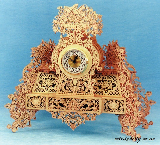 Королевские Викторианские часы из фанеры