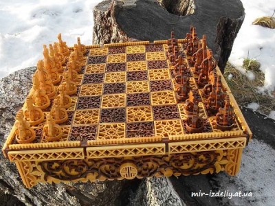 Шахматы и шашки узорные из фанеры