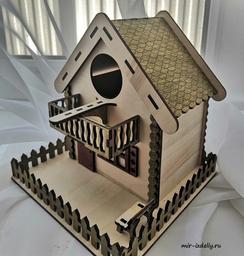 Скворечник в сад из фаеры